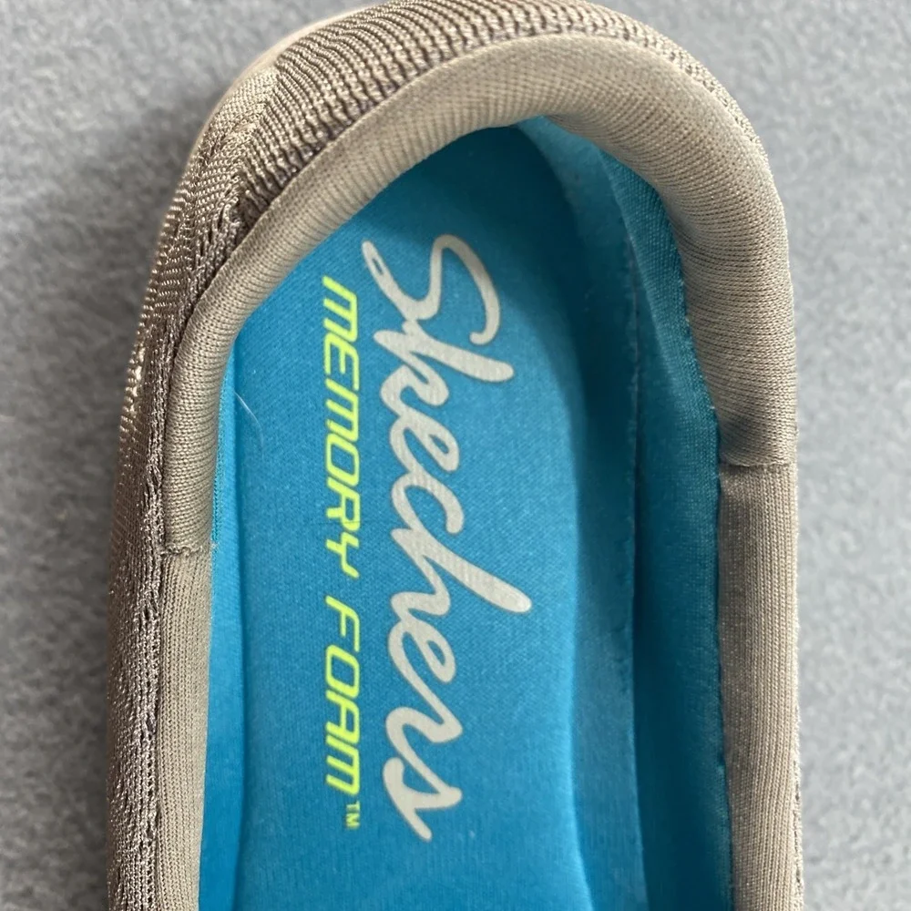 Skechers Womens Slip on Memory‎ Foam Gray Mesh 10M